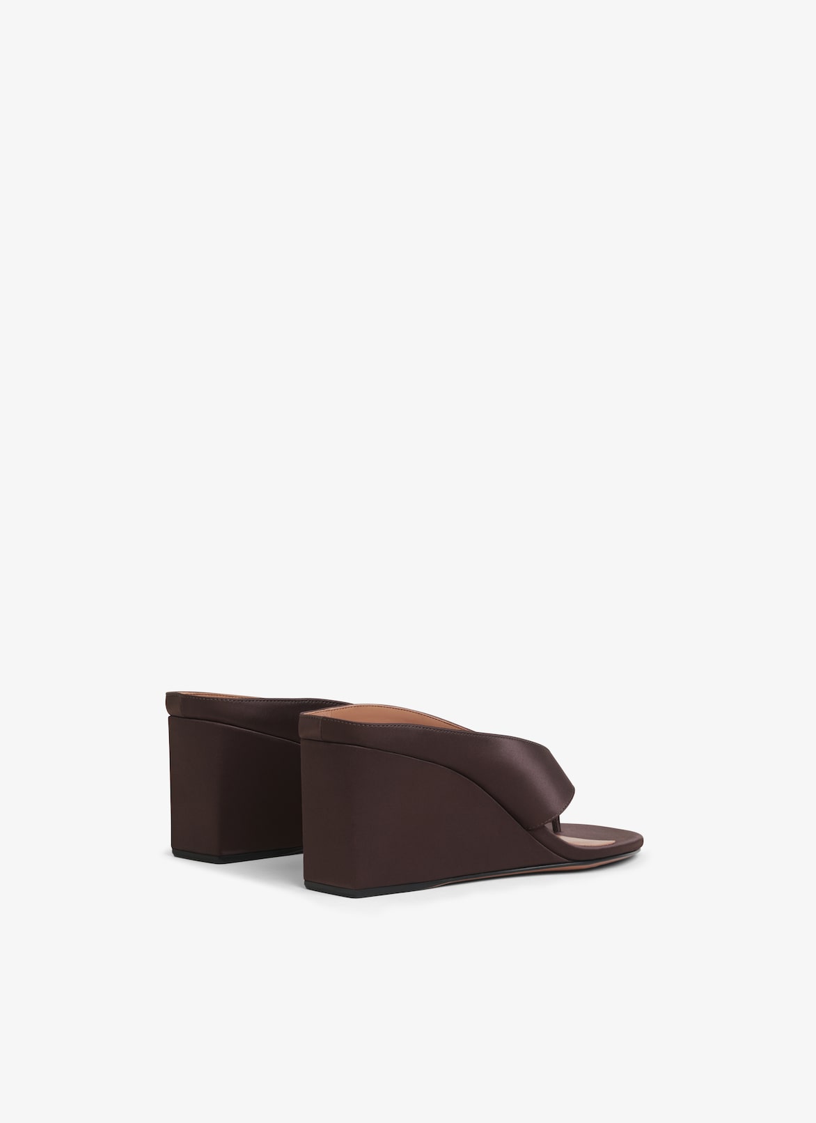 CUBE THONG MULES IN SATIN ALAÏA DARK BROWN CUBE THONG MULES IN SATIN